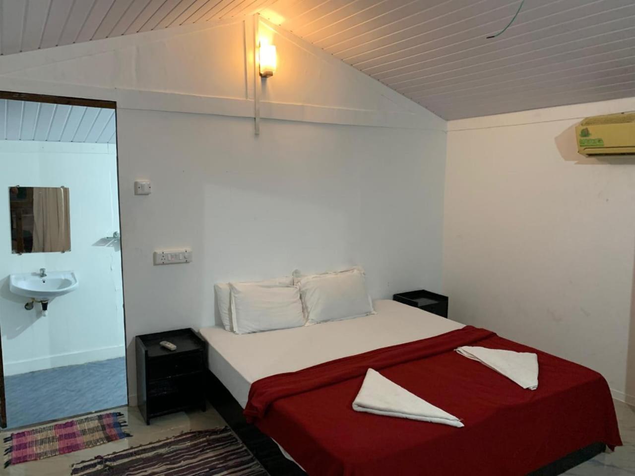 Casa Beach Hut Resort パロレム エクステリア 写真